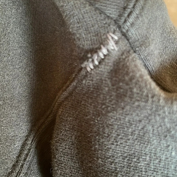 OBEY Graphic Logo Long Sleeve Hoodie Sweatshirt Black Kangaroo Pocket *As Is* M - Picture 10 of 12